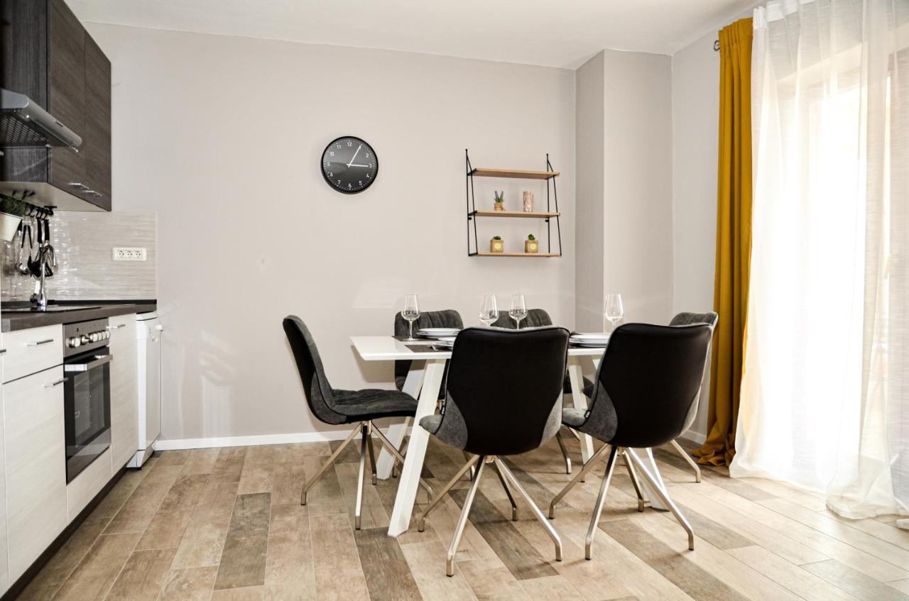 Family Friendly Apartments With A Swimming Pool Povljana, Pag - 244 Extérieur photo