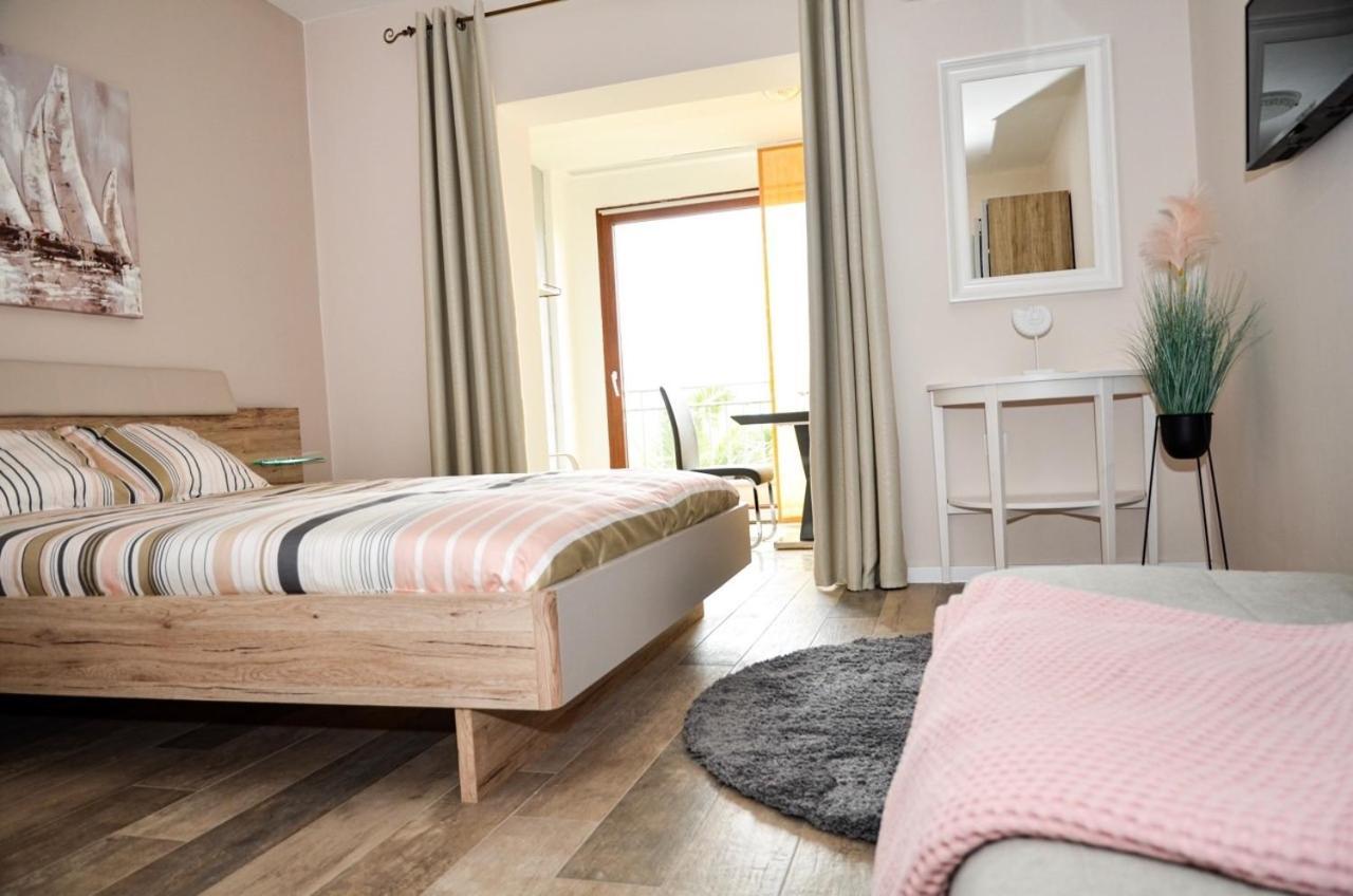 Family Friendly Apartments With A Swimming Pool Povljana, Pag - 244 Extérieur photo