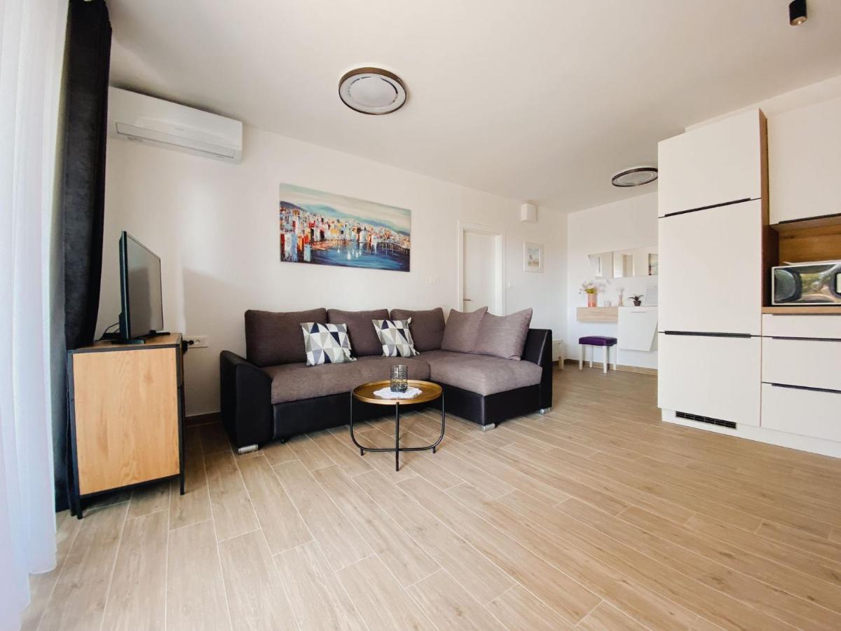 Family Friendly Apartments With A Swimming Pool Povljana, Pag - 244 Extérieur photo