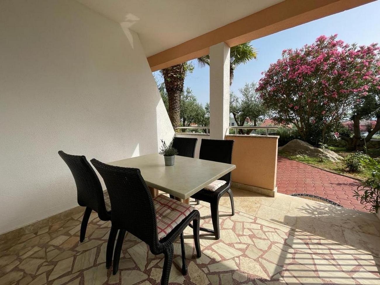 Family Friendly Apartments With A Swimming Pool Povljana, Pag - 244 Extérieur photo